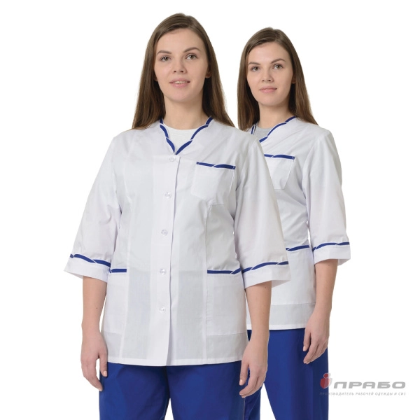 Костюм женский «Олеся» белый/василёк (блузон и брюки). Артикул: М103. #REGION_MIN_PRICE# в г. Москва